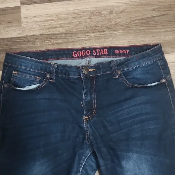 GogoStar Dark Wash Stretch Skinny Jeans Size 15 Inseam 29' - Picture 2 of 5